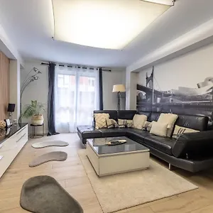 https://apartamento-moderno-en-bilbao-centro.bilbaohotelsspain.com